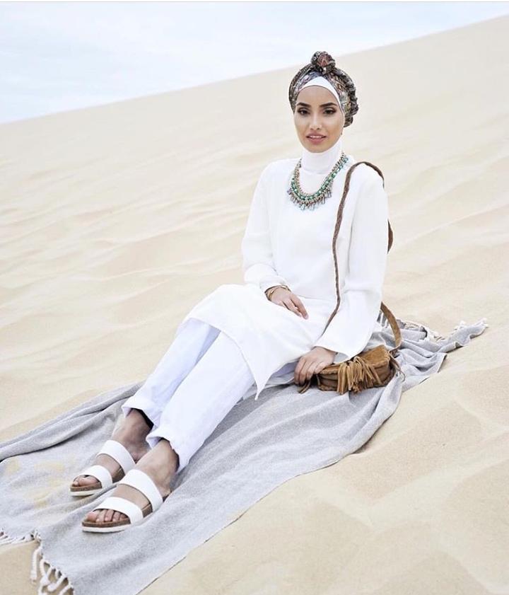 Stunning Outfits To Wear With Hijab (13)