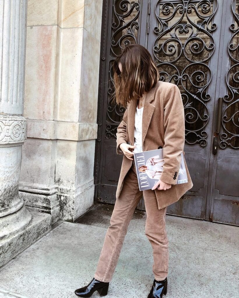 brown outfit ideas for women (11)