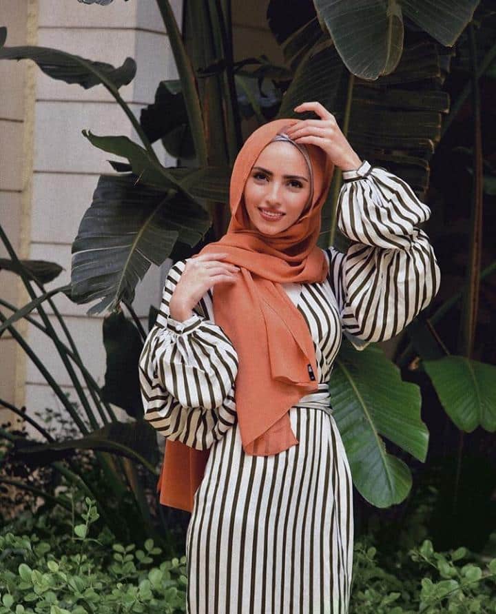 Stunning Outfits To Wear With Hijab (14)