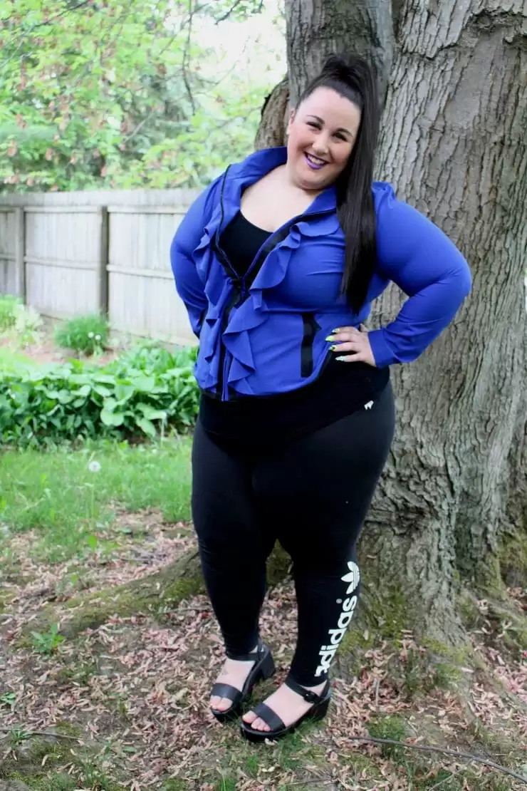 how to wear adidas leggings curvy women