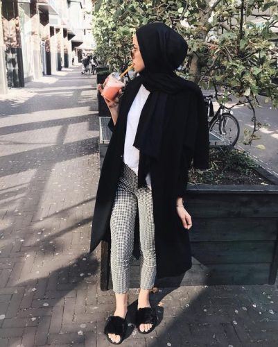 12 Modest Ways To Wear Hijab With Jackets This Winter & Fall