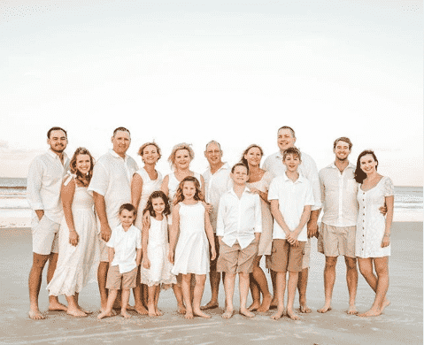 15 Best Ideas On What To Wear For Family Pictures