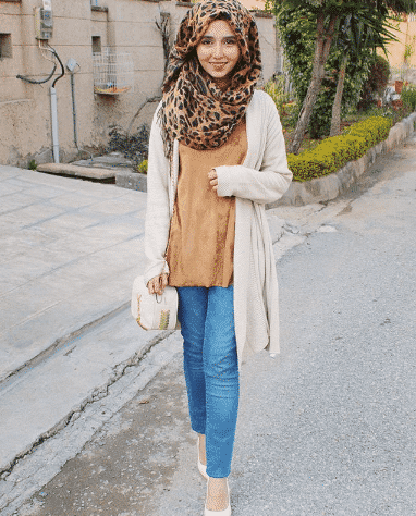 16 Different Ways To Wear Kurtis With Jeans For Women