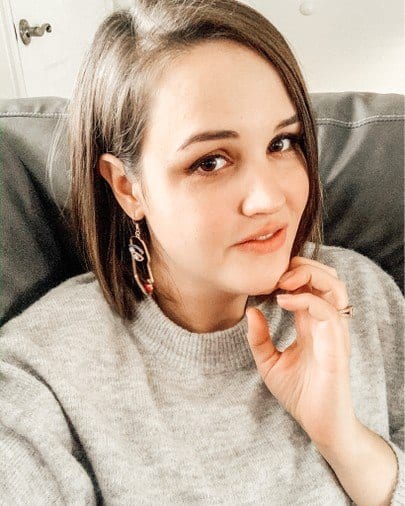 earrings with short hair