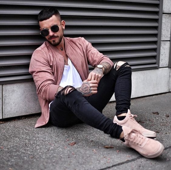 how to wear pink for men