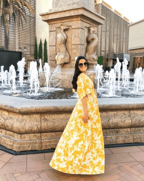 How To Wear Maxis-17 Latest Maxi Dress Trends & Styling Tips