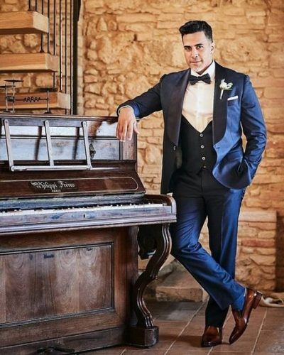 Wedding Guest Outfits For Men Over 50 - 11a
