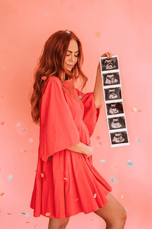 15 Best Gender Reveal Outfits for Parents to Wear This Year