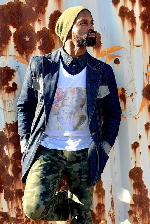 Graphic Tee Outfits for Men – 30 Ways to Style a Graphic Tee