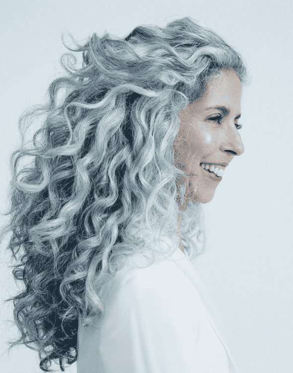 13 Best Long Hairstyles For Women Over 50 To Try This Year