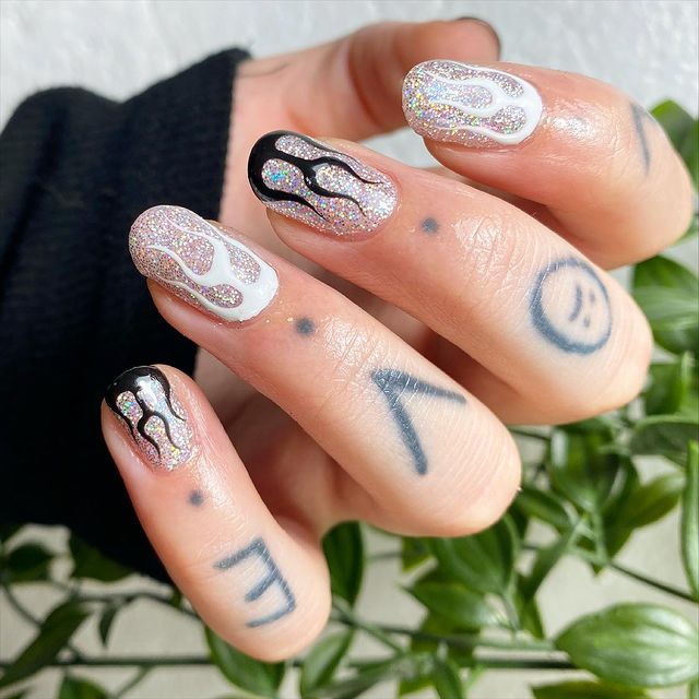 Goth Manicure Ideas for Short Nails