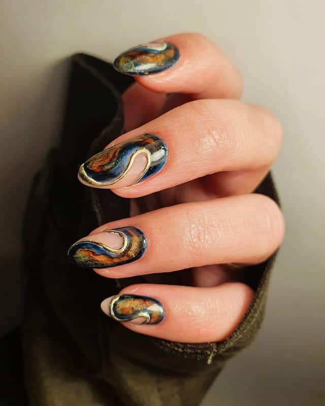 Marbled Manicure Ideas for Short Nails