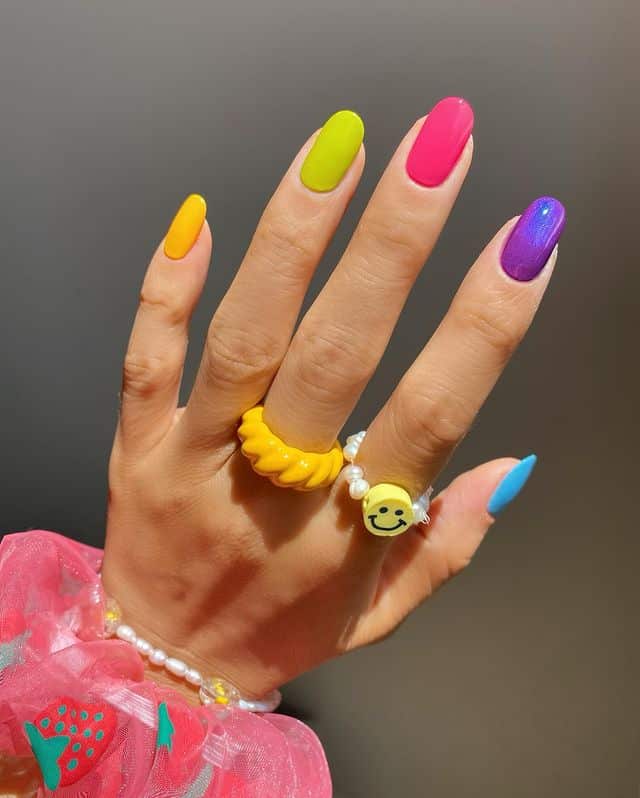Funky Manicure Ideas for Short Nails