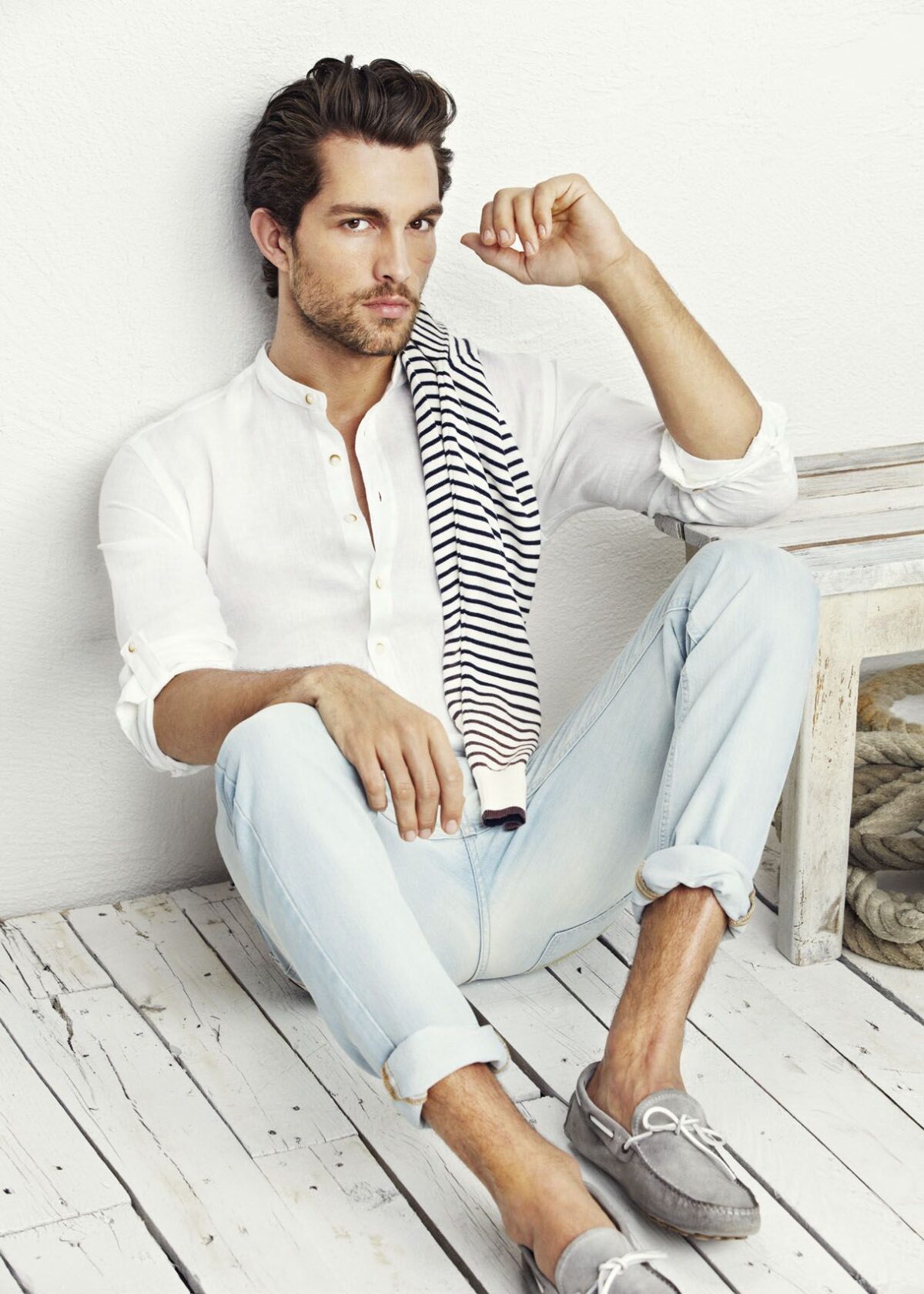 30 Boat Party Outfits for Men That Are Stylish Yet Practical