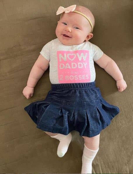 20 Most Adorable Baby Skirt Outfits & Styling Ideas