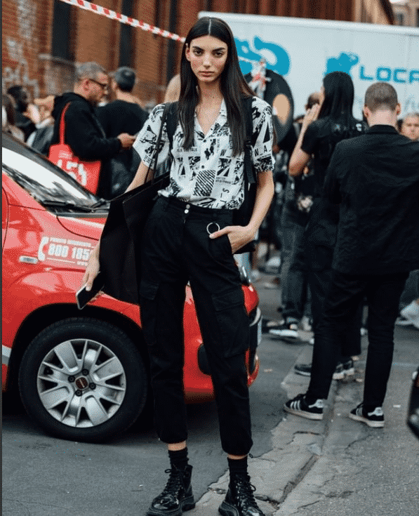 20 Black Cargo Pants Outfits & Tips on How to Style Them