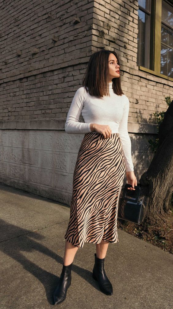 3 Ways To Style Pleated Skirts for Summer and Fall