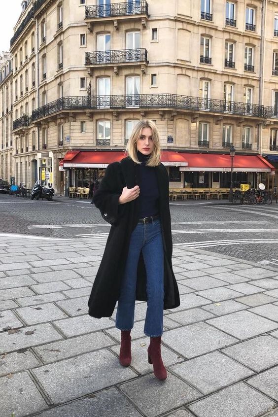 What to Wear in France in Winters? 22 Outfits & Packing List