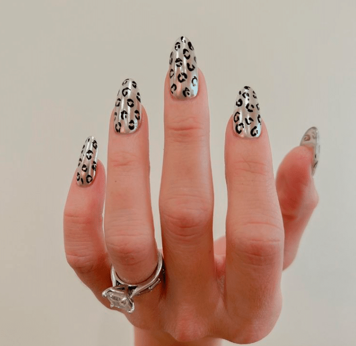 25 Most Awesome Mirror and Metallic Nail Art Ideas