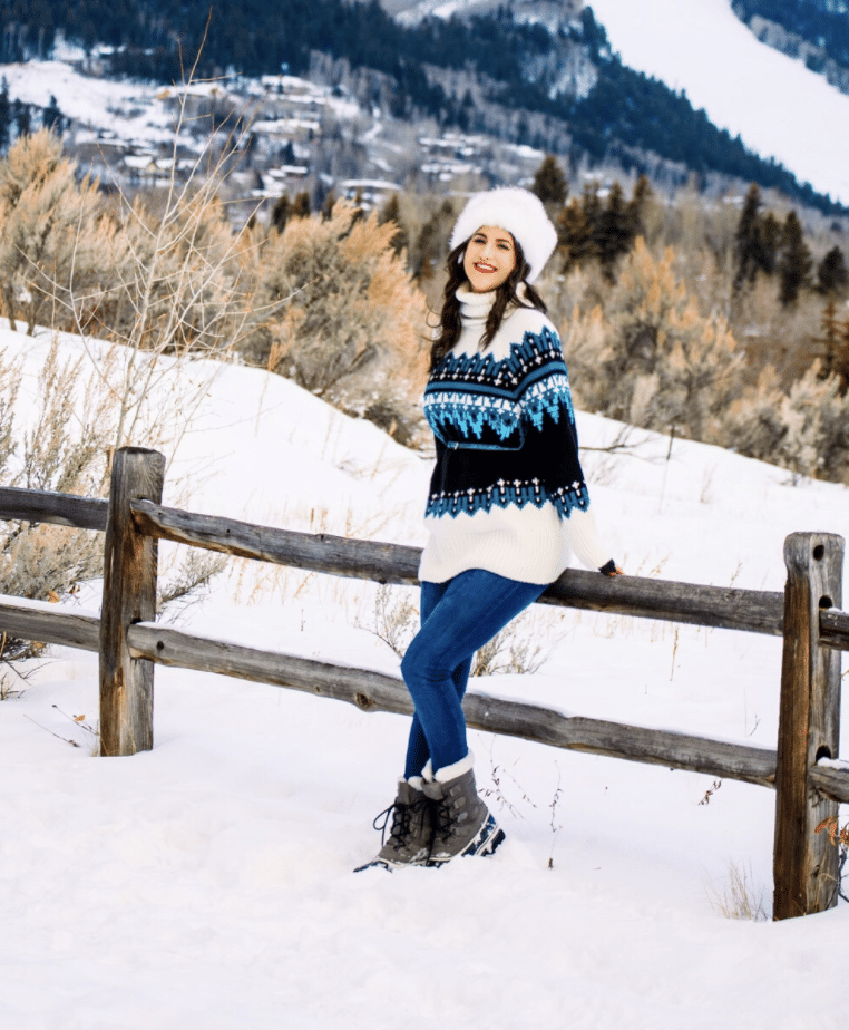 Patterned sweater ski trip outfit