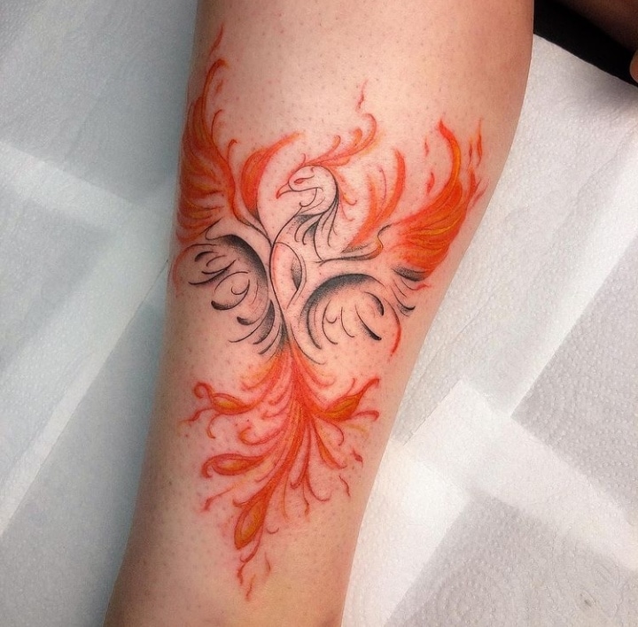 20 Powerful Phoenix Tattoo Ideas For Women to Try