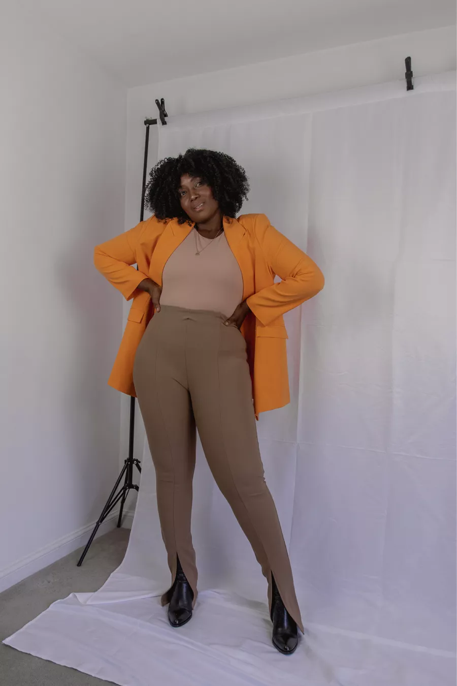 orange-blazer-outfits-1