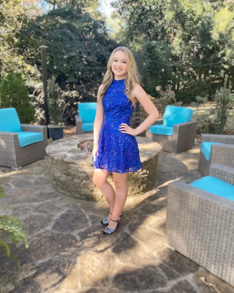 Blue dress
