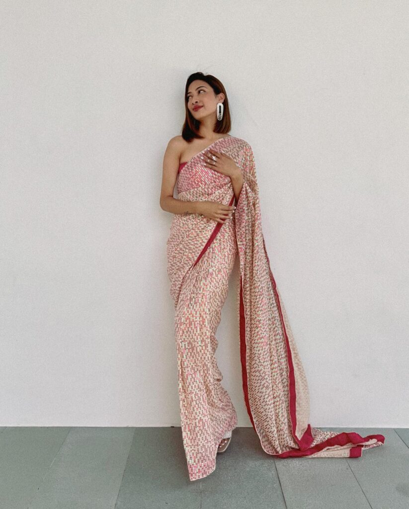 16 Ideas on How to Wear Sarees with Crop Tops This Year