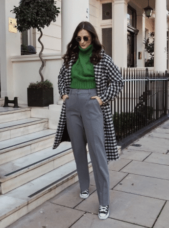what-to-wear-with-green-sweater-38