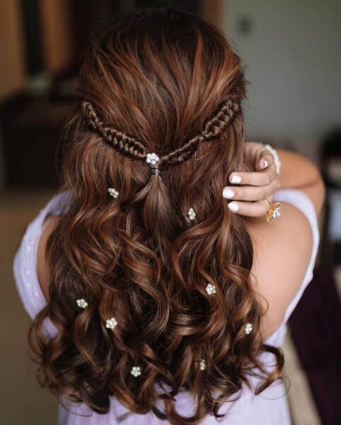 hairstyle for mehndi functions