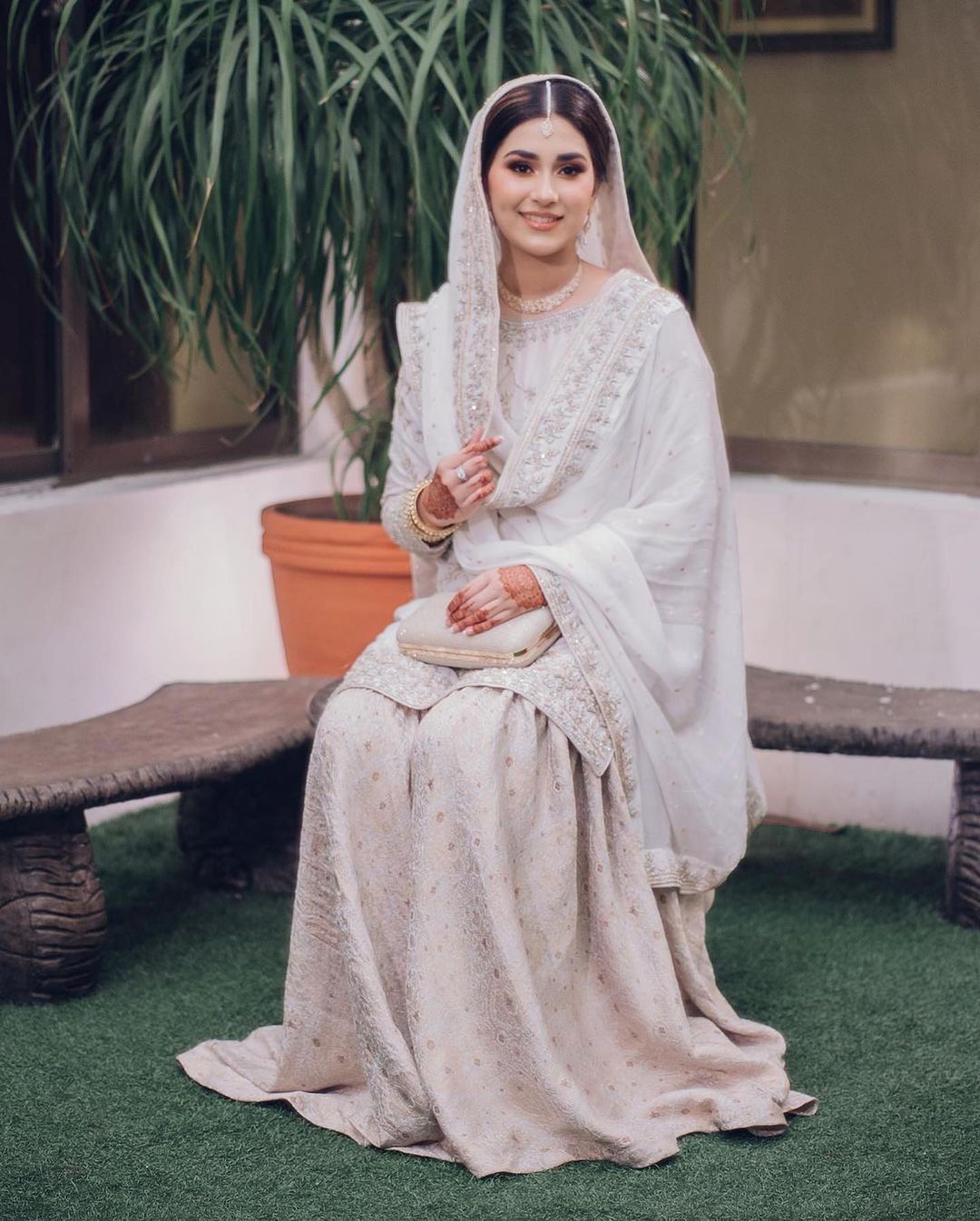 16 Latest Nikah Dresses for Brides 2023 for Memorable Nikah