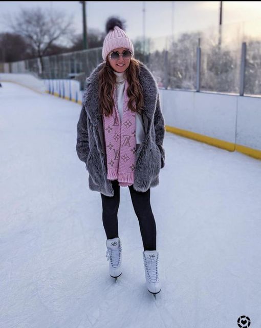 what to wear when ice skating