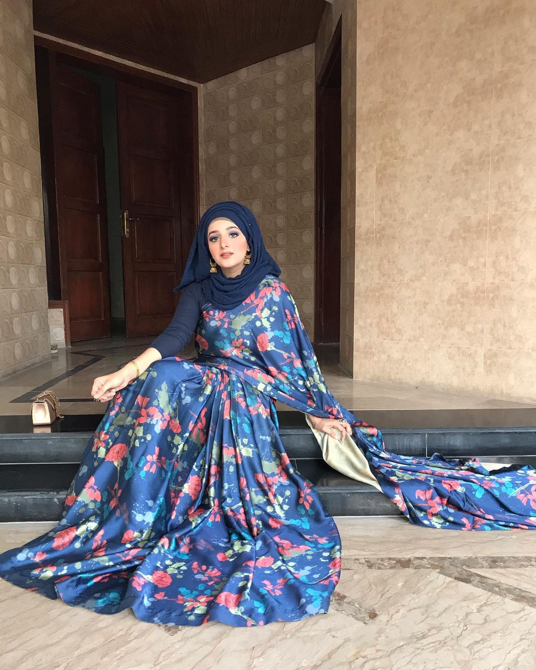 modern saree with hijab style 1