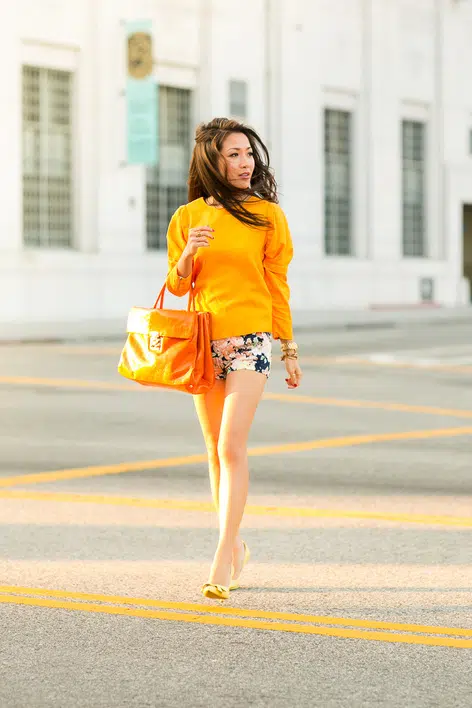 outfits with floral shorts for women