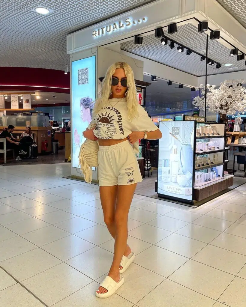 summer airport outfits