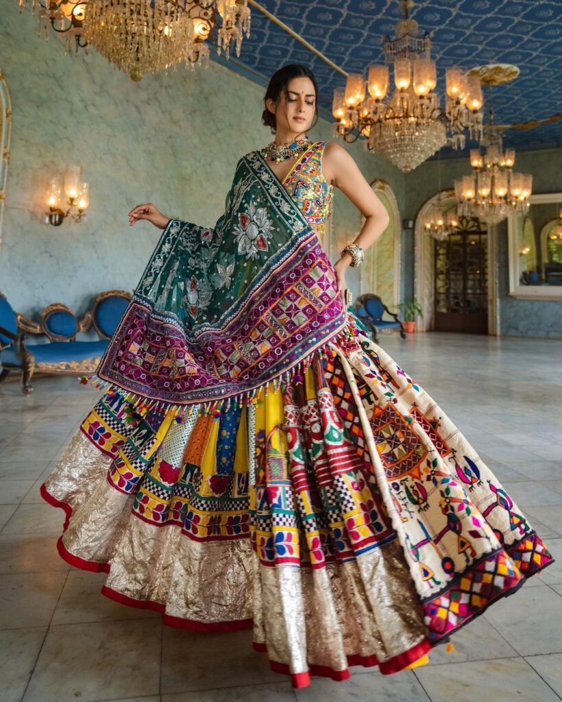 17 Beautiful Dussehra Outfits for Girls to Wear This Dussehra