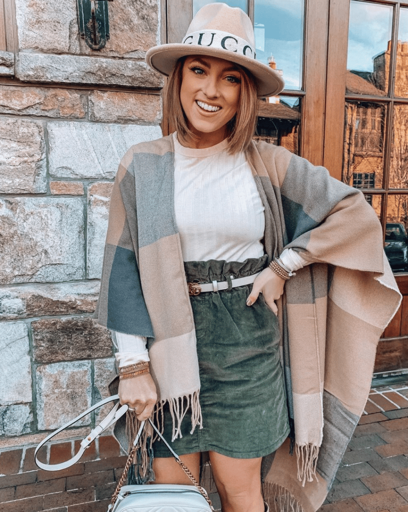16 Corduroy Skirt Outfits – What to Wear With A Corduroy Skirt?