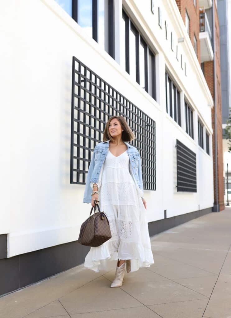 36 Chic White Eyelet Dresses And Ideas On How To Style