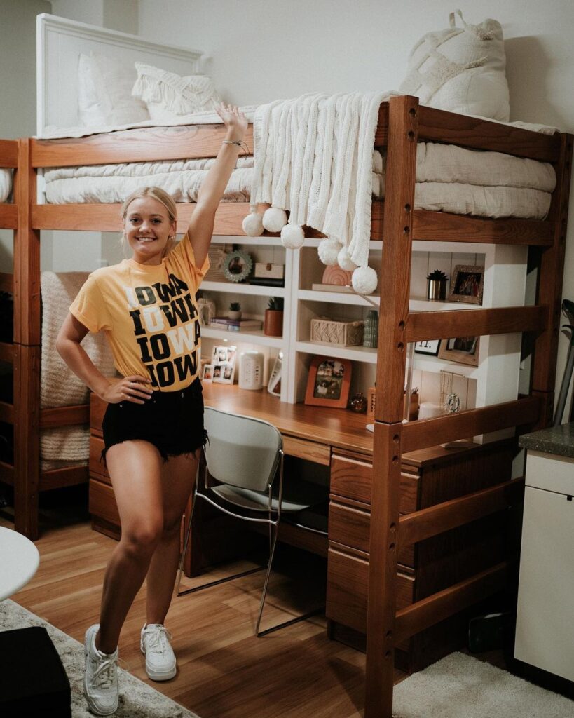 22 Best Dorm Room Essentials for Girls to Pack This Year