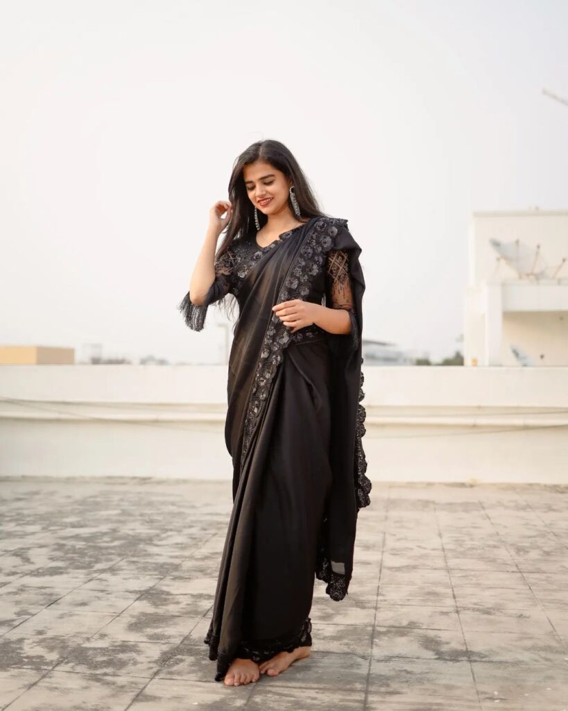 Black Saree  Black Designer Sarees Online  JOSHINDIA  Joshindia
