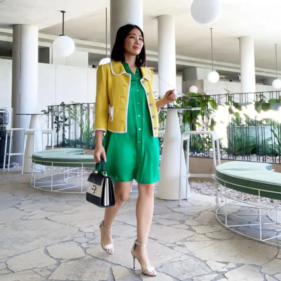 How to wear yellow blazers