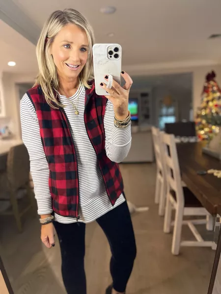 How to style plaid and stripes together 4