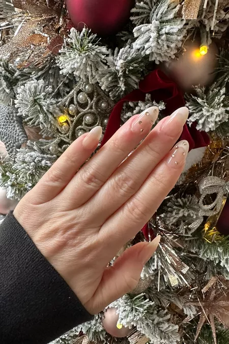 20 Best Christmas Nail Designs for 2022