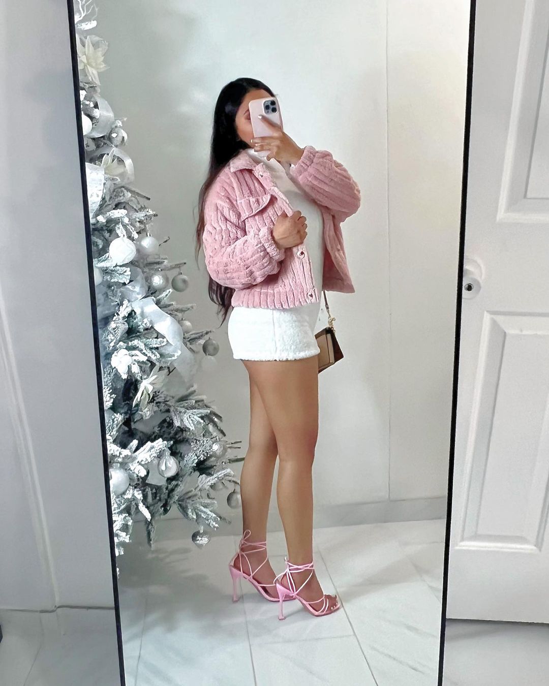 Pink jacket outfits 10