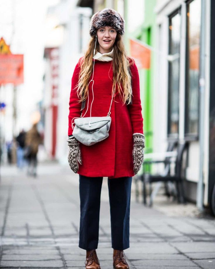 What To Wear In Russia? 21 Outfit Ideas and Packing List