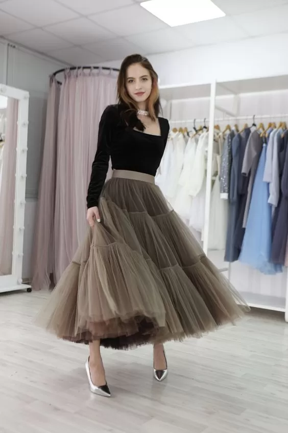 how to style a tulle skirt