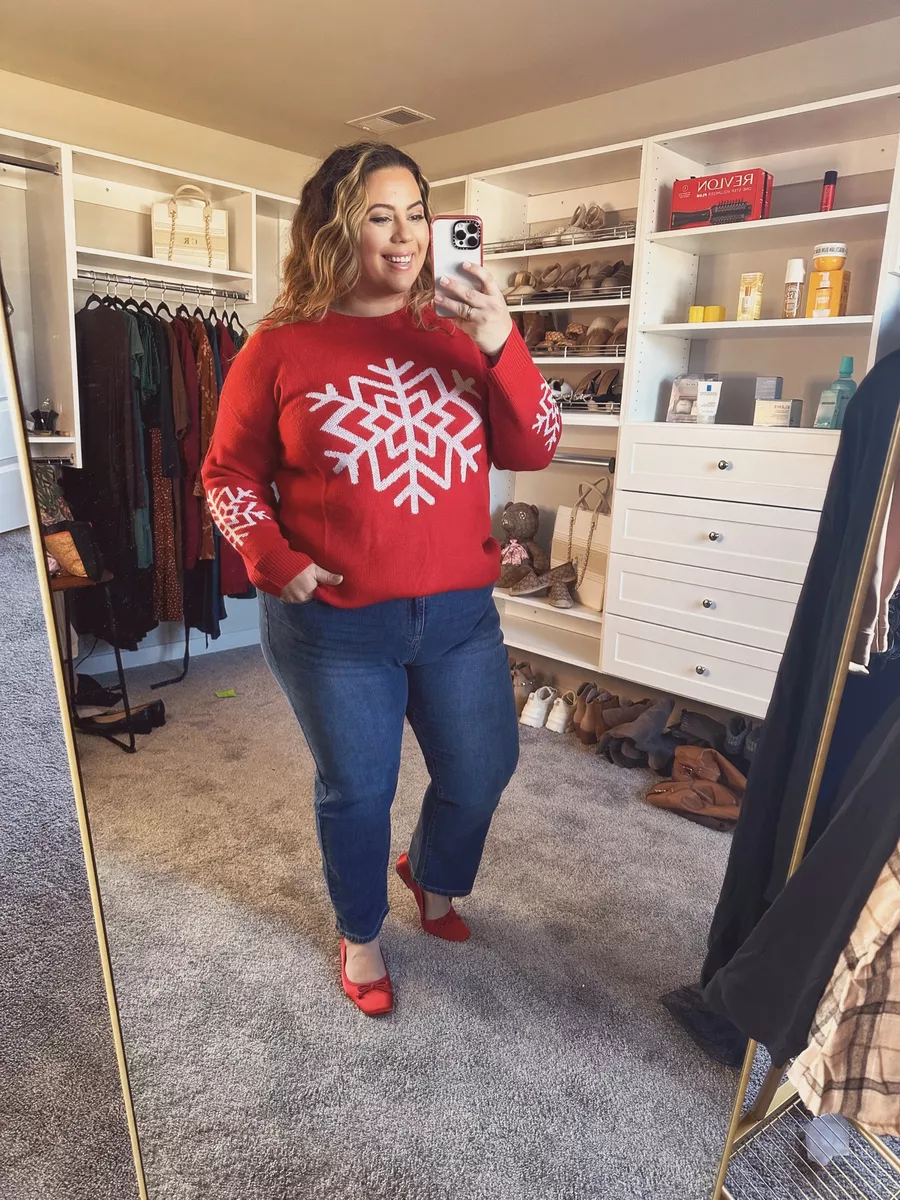 26 Christmas Outfits for Plus Size Women
