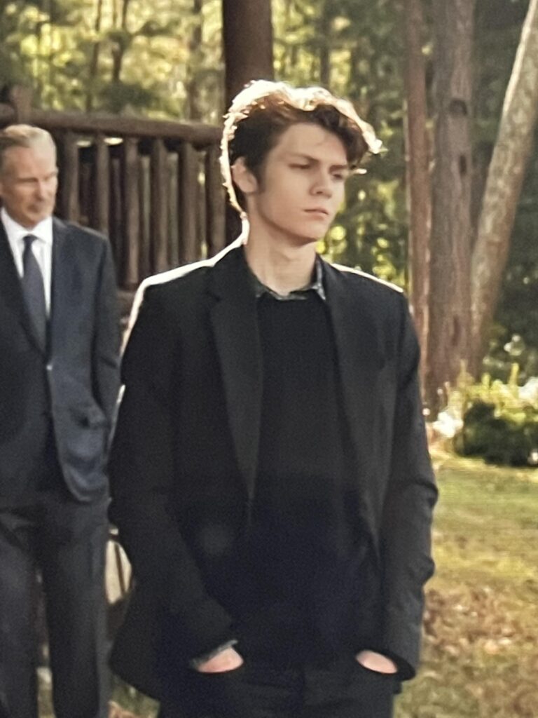 19 Best Funeral Outfits for Teen Boys