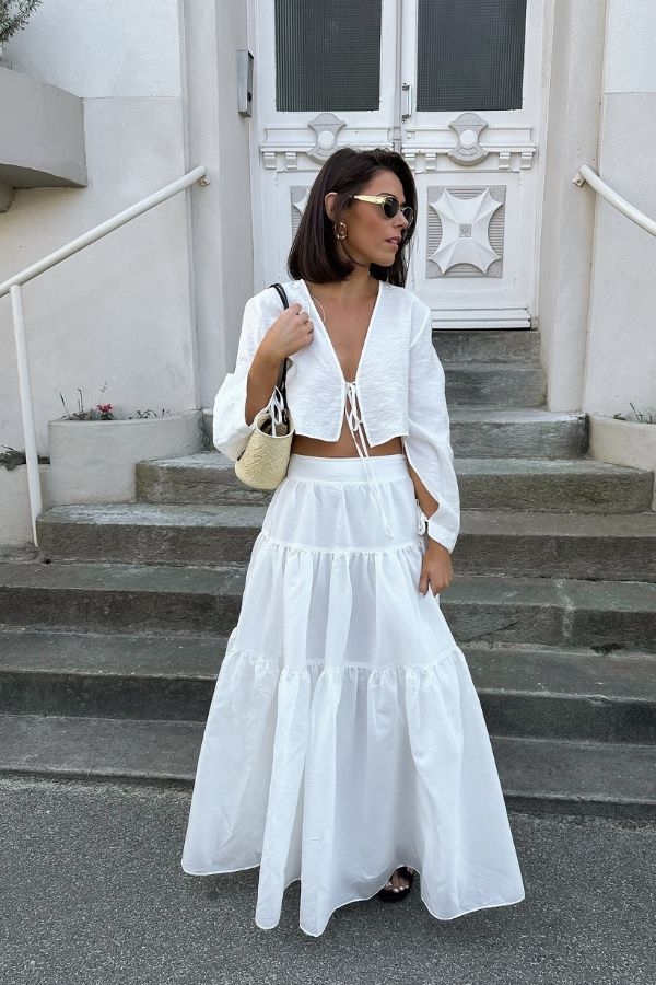 18 Cool Beach Outfits Ideas this Summer with Styling Tips