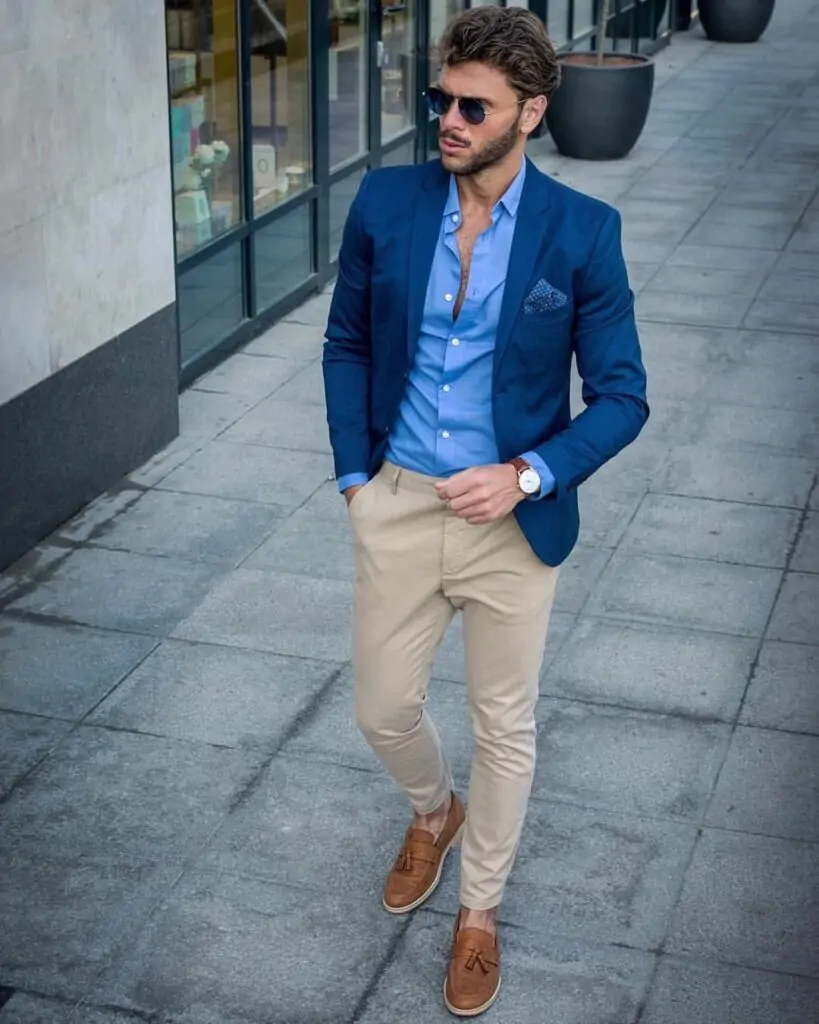 56 Best Khaki Pant Outfits For Men with Styling Tips